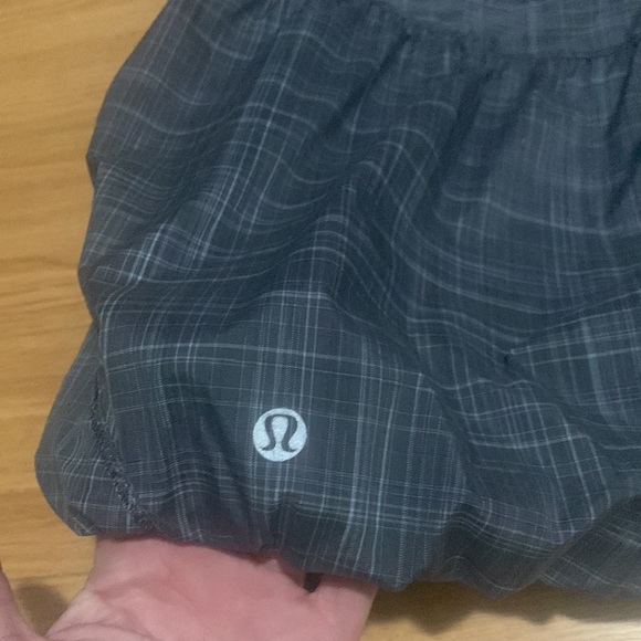 Size four lululemon spring jacket - Picture 6 of 7